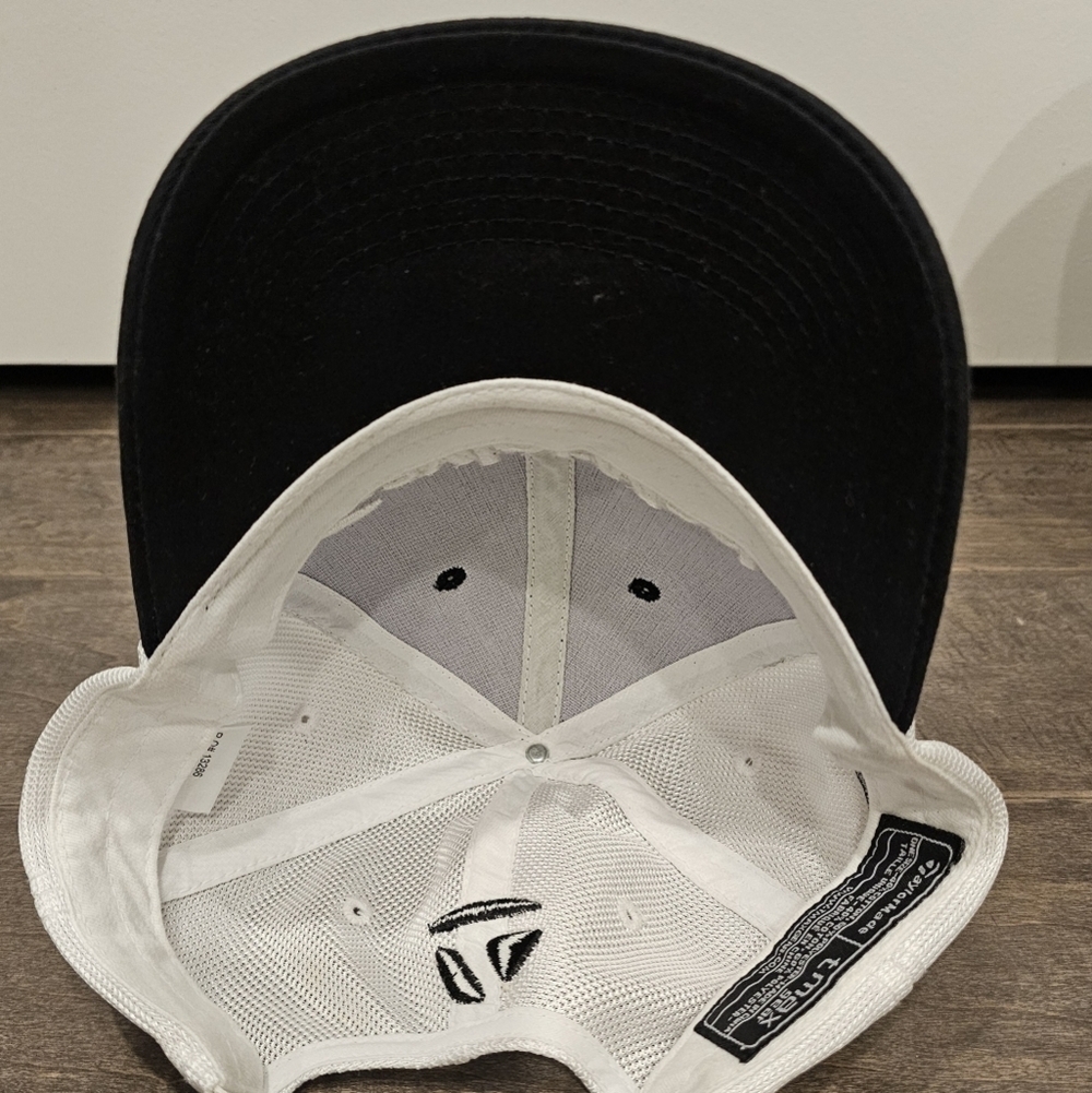 TaylorMade R7 TMax Golf Hat - Picture 6 of 7
